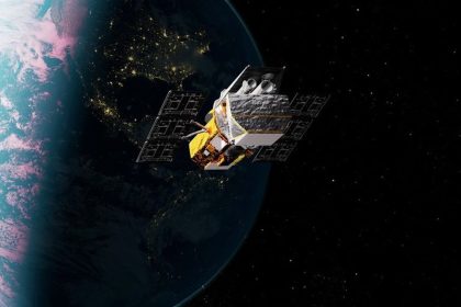 Rendu officiel NASA du télescope Swift en orbite autour de la Terre