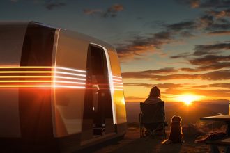 Tesla Robovan autonome dans un rendu pour le complexe Terafab