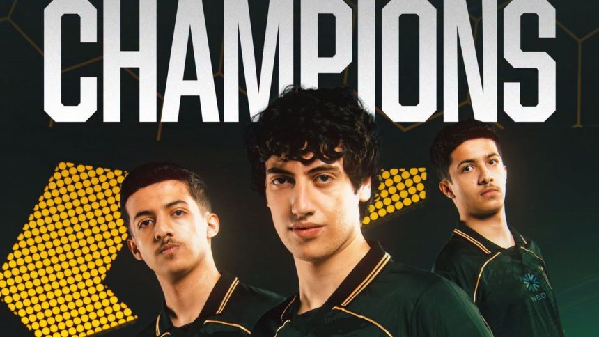 Team Falcons champions Rocket League EWC 2026 : les trois joueurs Dralii, Rw9 et Kiileerrz en tenue officielle du club