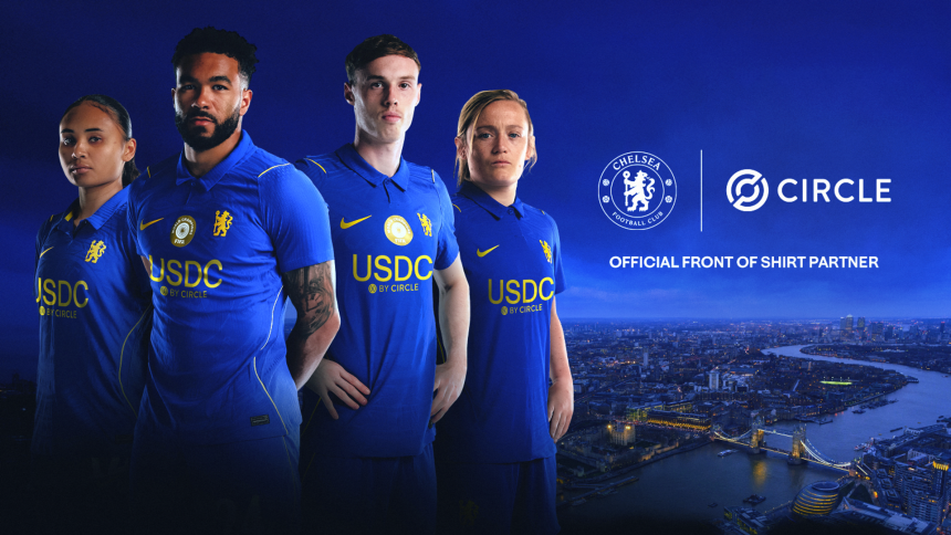 Joueurs de Chelsea portant le maillot sponsorisé USDC de Circle, officiel annonce Premier League