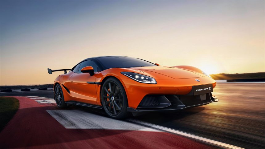 Denza Z, supercar électrique de BYD, photo officielle du constructeur sur circuit