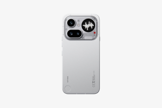 Nothing Phone, smartphone officiel au dos transparent et interface Glyph