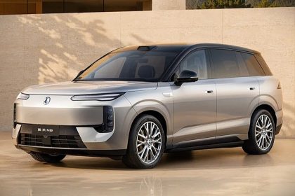 BYD Denza N8, SUV 100 % électrique, photo officielle du constructeur en studio