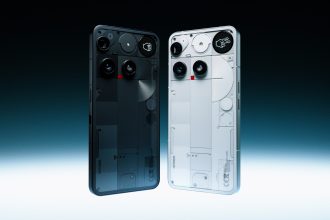 Nothing Phone 3, smartphone officiel au dos transparent avec interface Glyph