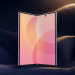 Galaxy Z Fold 8 Special Edition, rendu concept d'un pliable Samsung en édition haute couture sur fond de soie bleu nuit