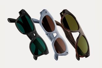Trois paires de lunettes connectées Ray-Ban Meta Gen 3 avec caméra intégrée, key art officiel du lancement au Meta Connect 2026