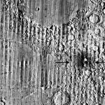 Vue de la Lune depuis le LRO de la NASA montrant le cratère McGetchin, le plus grand cratère d'impact récent découvert dans le système solaire