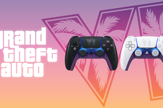 Deux manettes DualSense PS5 collector GTA VI, éditions noire et blanche