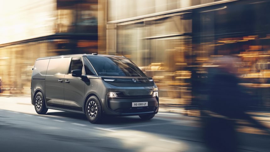 Renault Trafic Van E-Tech electric, nouveau fourgon 100 % électrique dévoilé à Hanovre (IAA Transportation)
