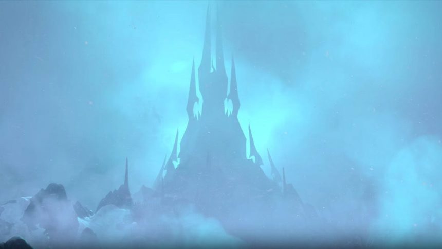 World of Warcraft The Last Titan, teaser officiel COLOSSAL montrant la citadelle de Northrend dans la brume glaciale