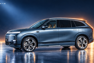 XPeng G9L, SUV électrique de luxe 5,12 m présenté en première mondiale au Mondial de Paris