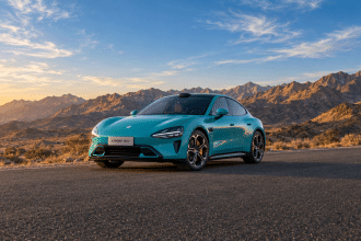 Xiaomi SU7 teal